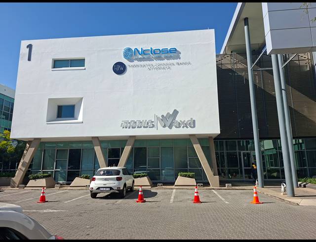 665M² OFFICE TO LET IN MAGALIESSIG